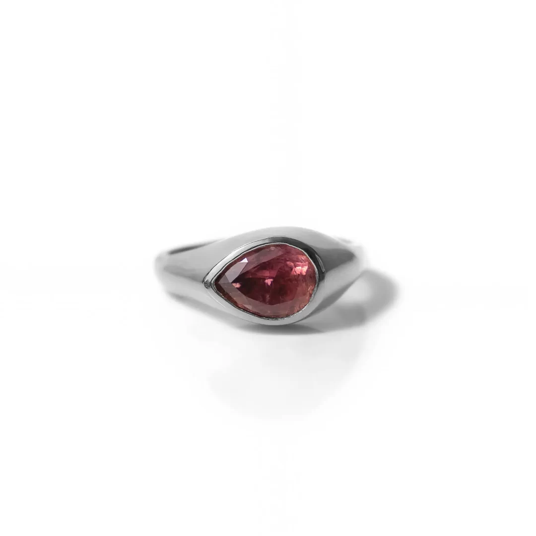 MAGENTA - Image 2